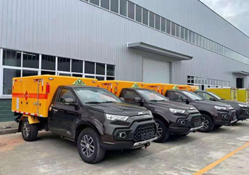 横山爆破器材运输车-保障安全与效率的关键